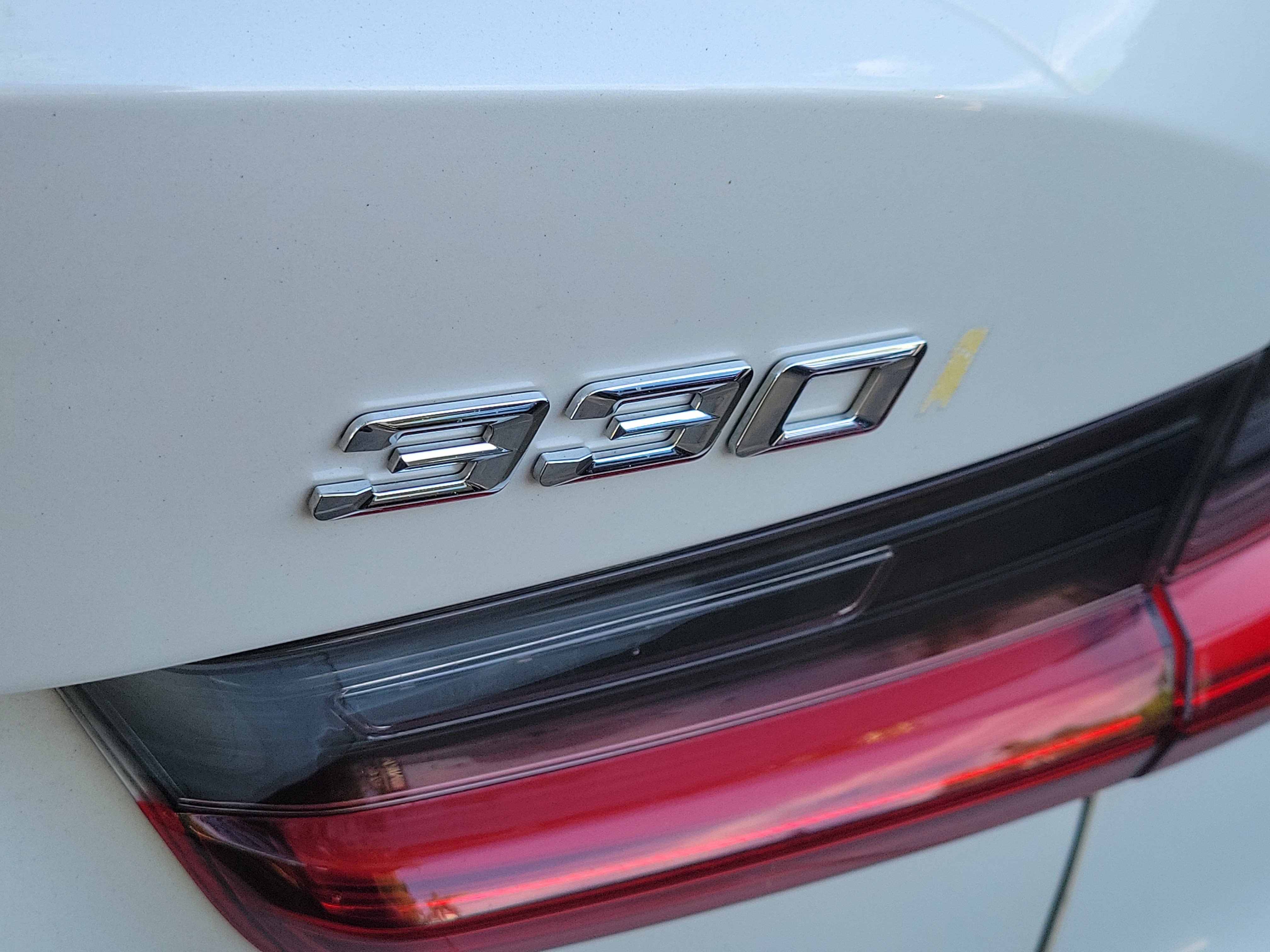 Used 2020 BMW 330i Sedan w/ Convenience Package RWD image 6