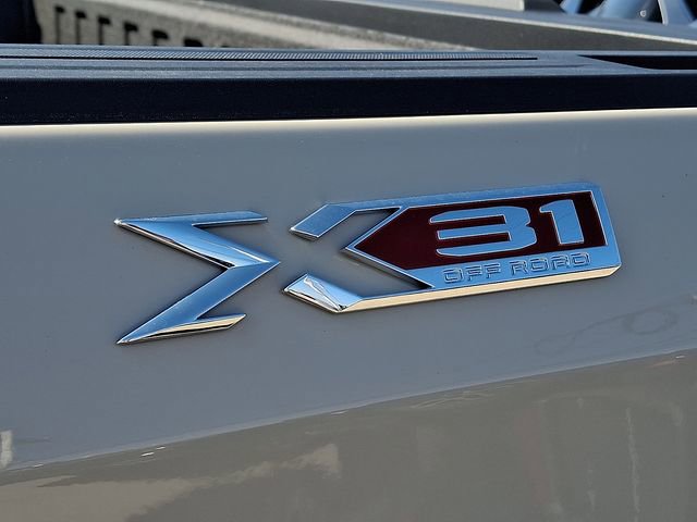 New 2026 GMC Sierra 1500 SLE image 23