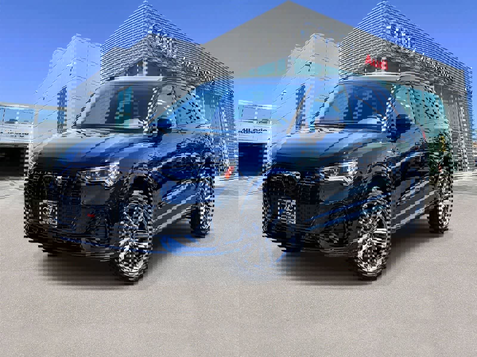 Used 2025 Audi Q3 2.0T Premium w/ Convenience Package