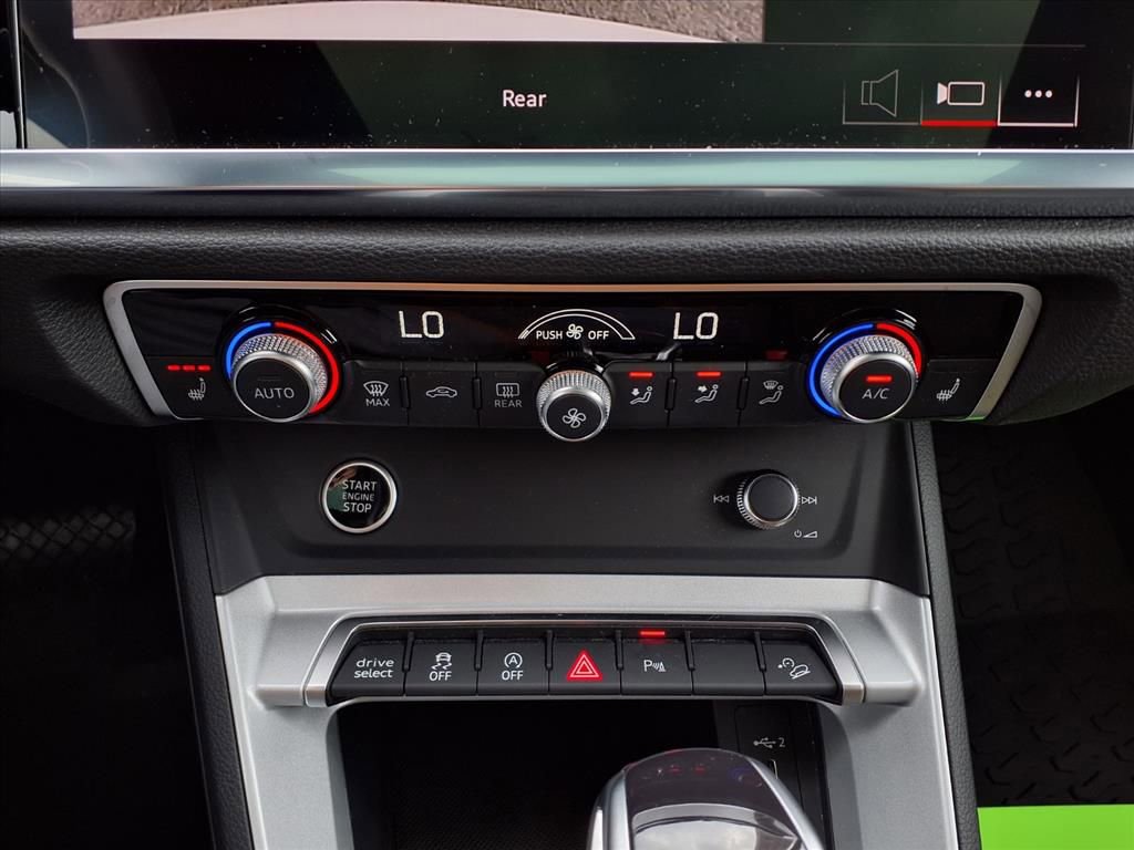 Certified 2023 Audi Q3 2.0T Premium w/ Convenience Package AWD/4WD image 17