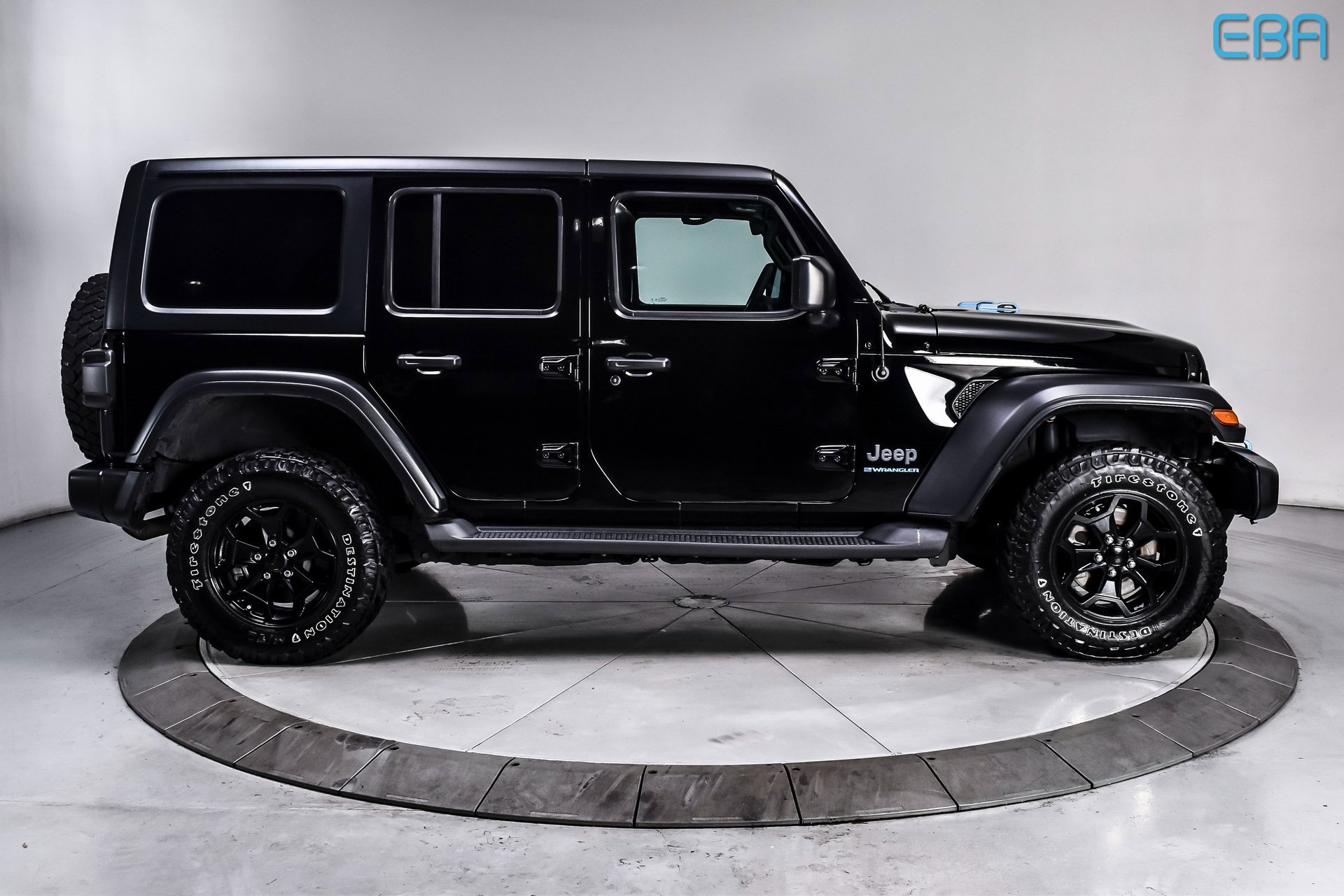 Used 2023 Jeep Wrangler Unlimited w/ Convenience Group image 7