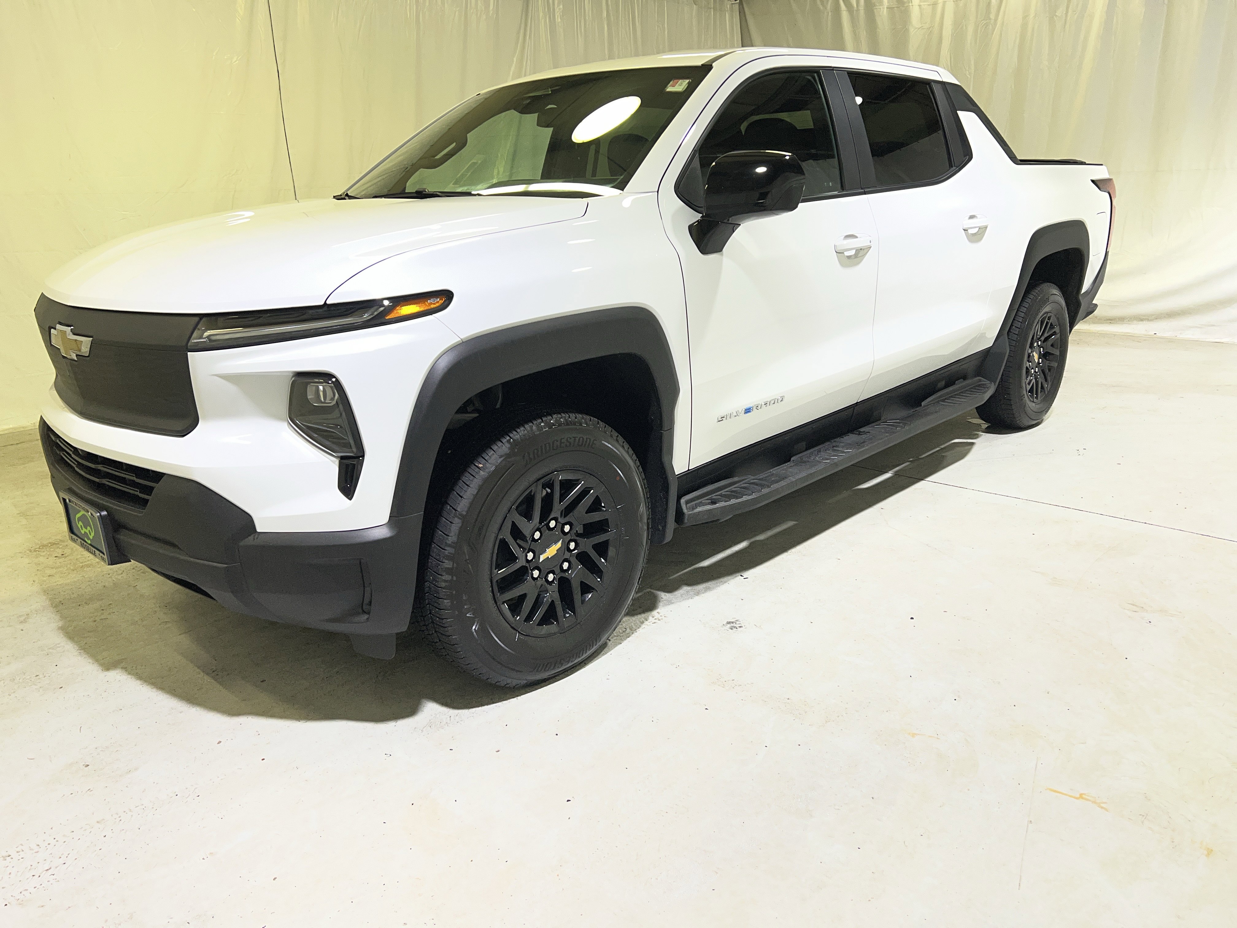 Certified 2024 Chevrolet Silverado EV W/T AWD/4WD image 6