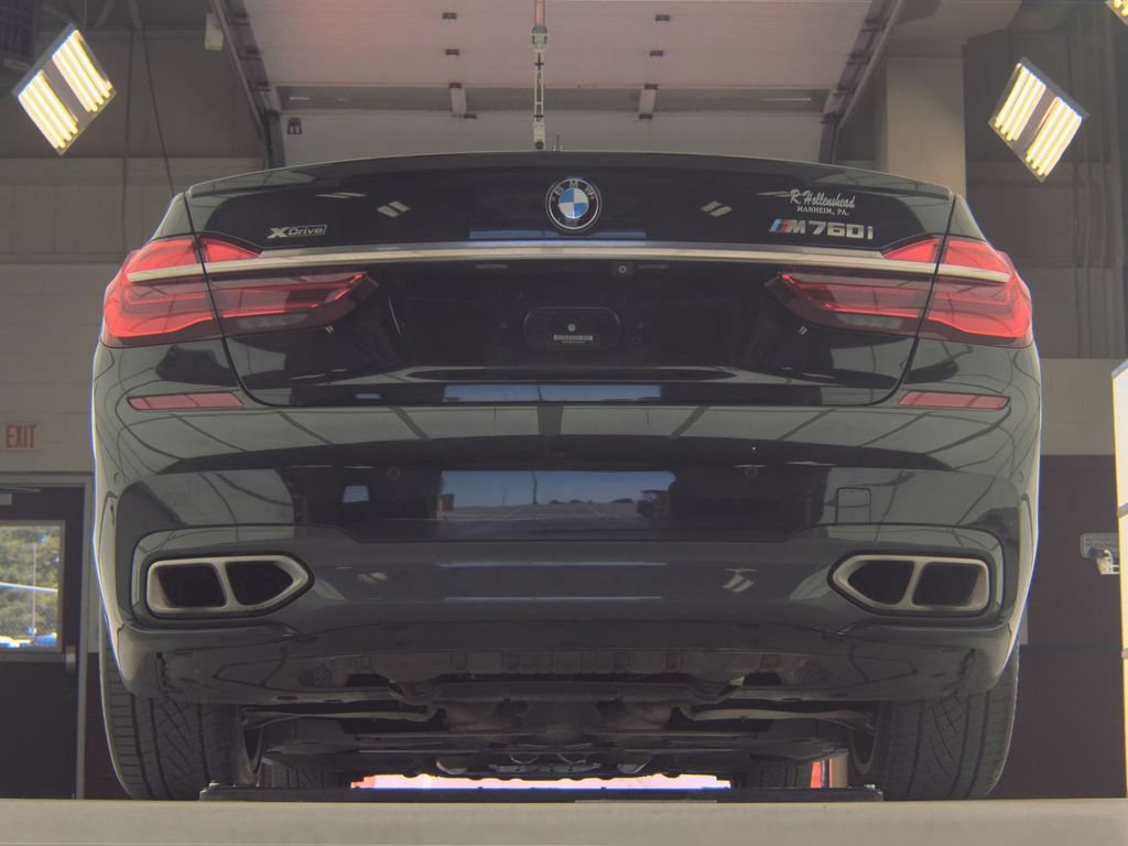 Used 2018 BMW M760i xDrive w/ Luxury Rear Seating Package AWD/4WD image 7
