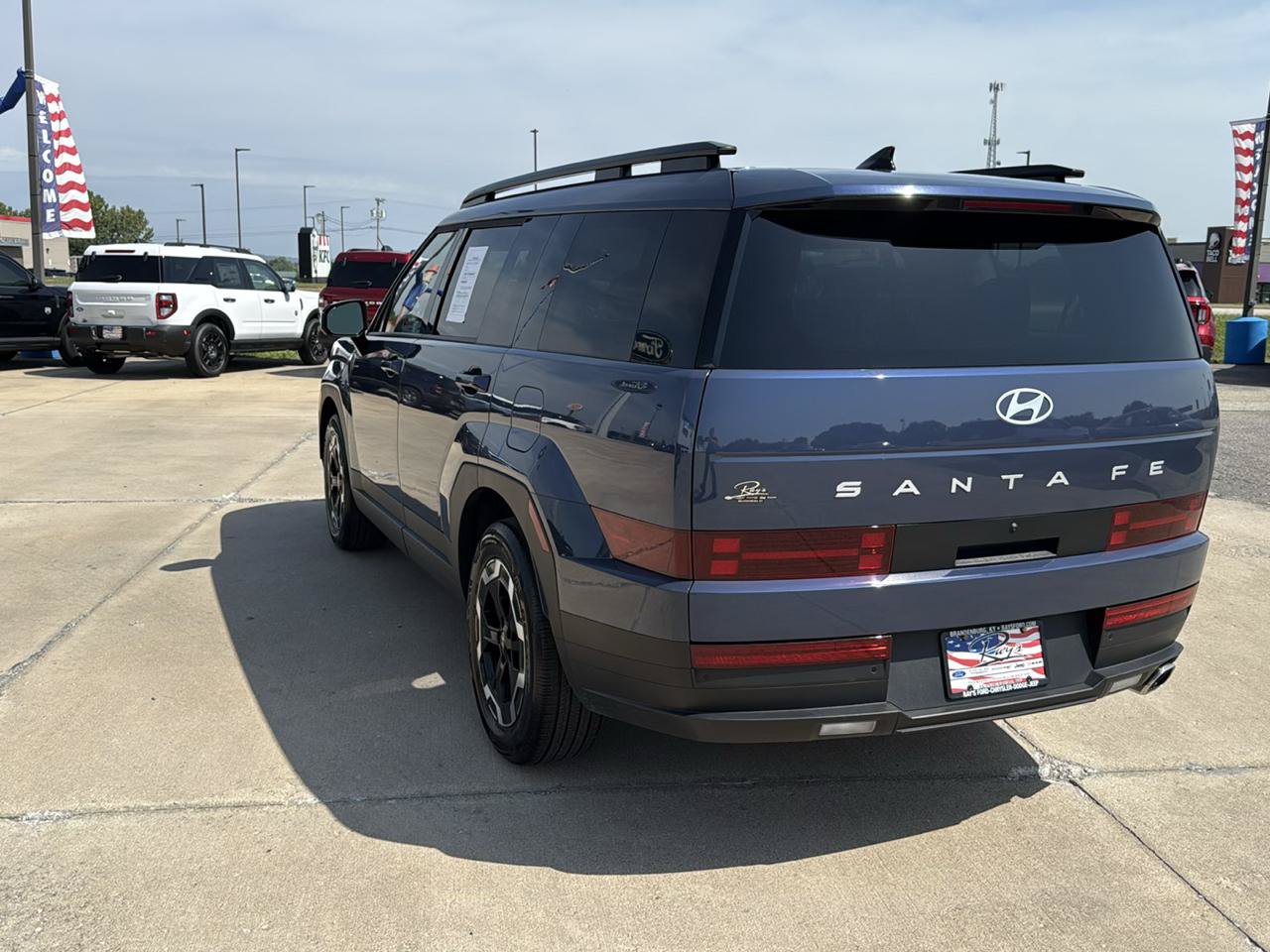Used 2026 Hyundai Santa Fe SEL FWD image 16