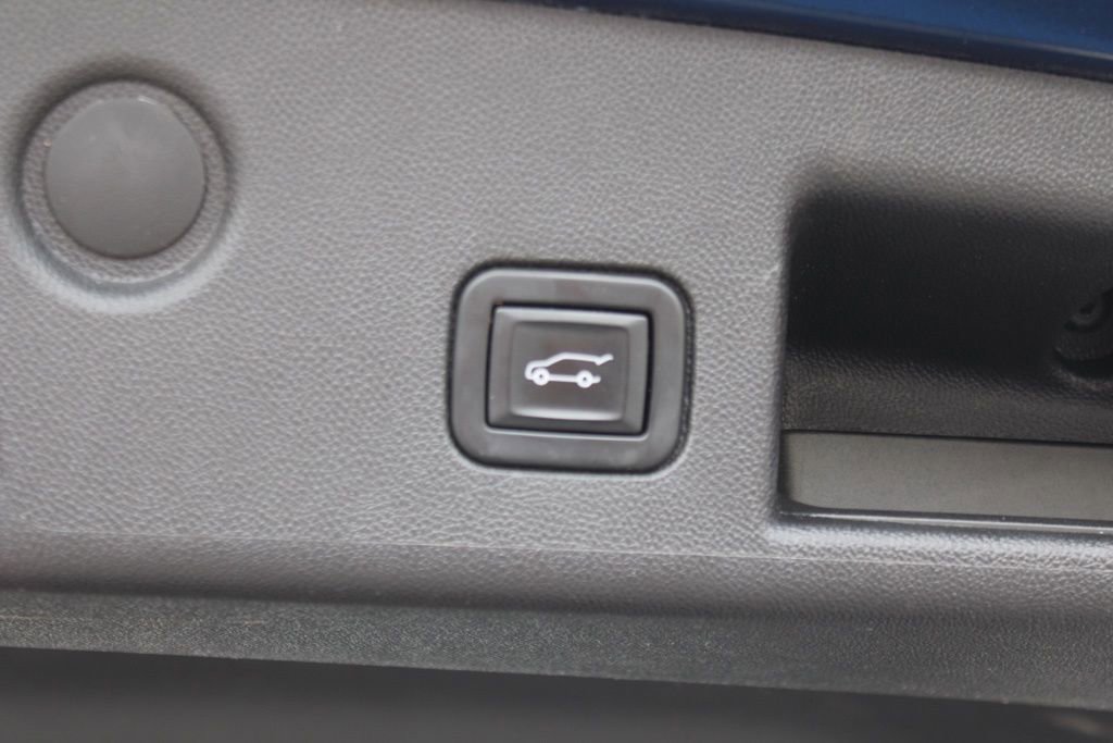 Used 2022 Chevrolet Equinox LT FWD image 37