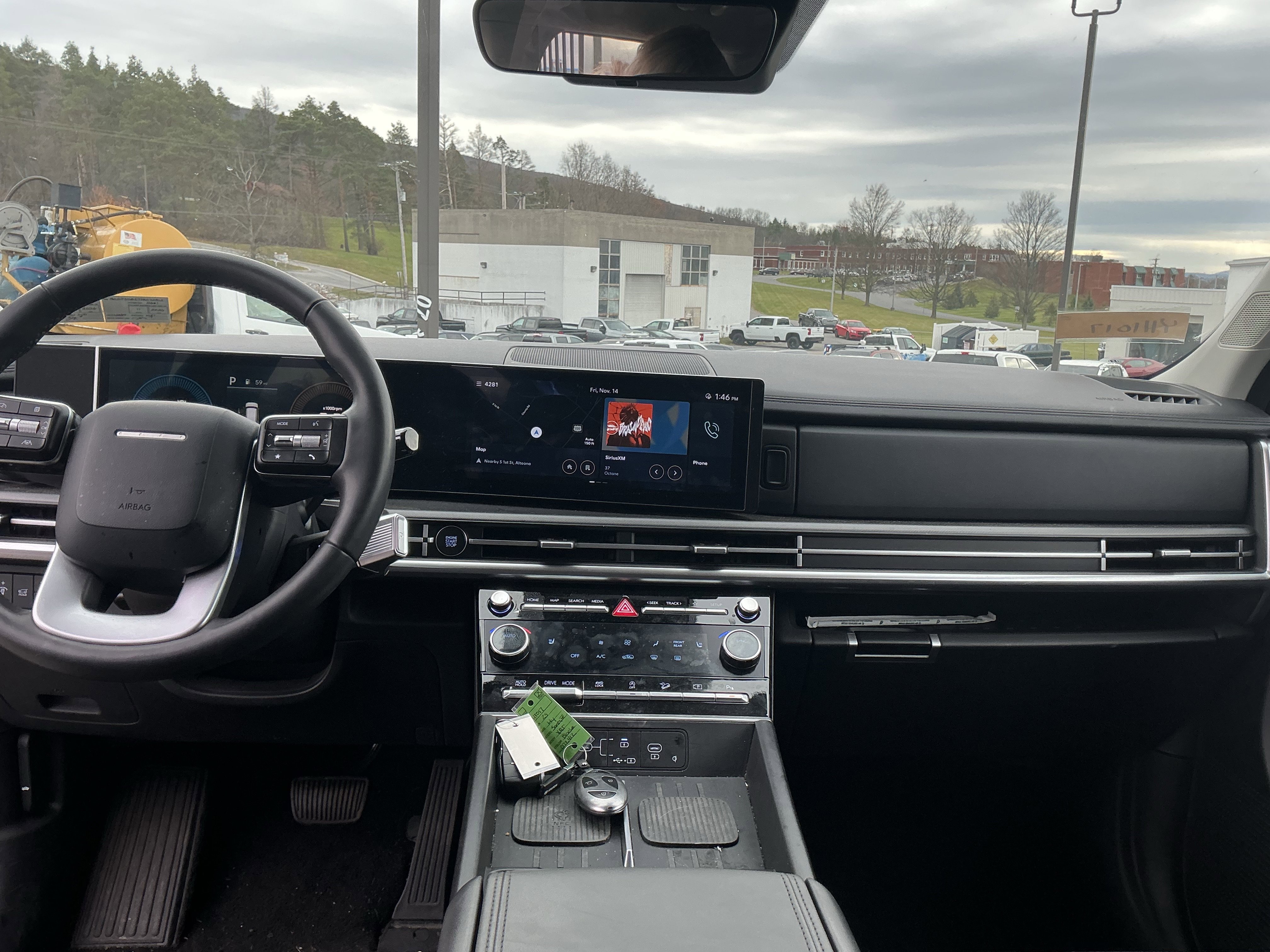 Used 2025 Hyundai Santa Fe XRT image 13