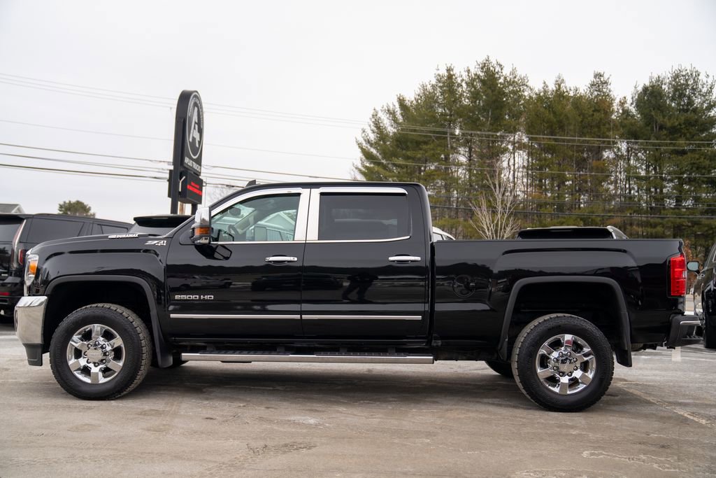 Used 2017 GMC Sierra 2500 SLT image 3
