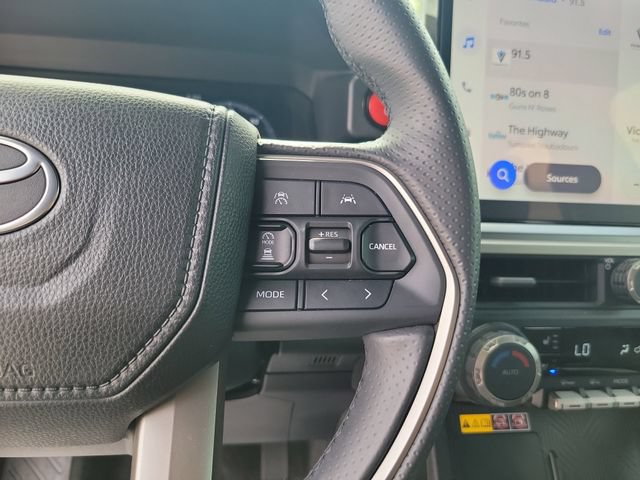 Used 2025 Toyota 4Runner TRD Off-Road Premium AWD/4WD image 18