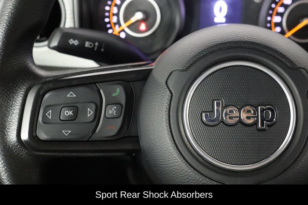 Used 2025 Jeep Gladiator Sport AWD/4WD image 8