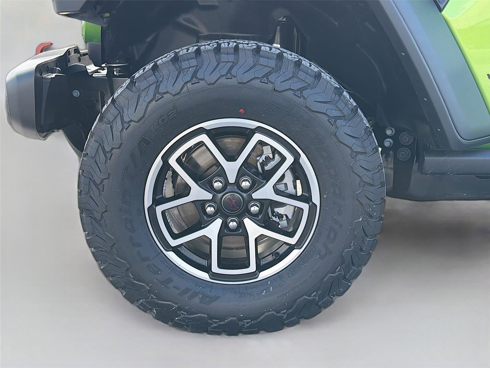 New 2026 Jeep Wrangler Unlimited Rubicon w/ Dual Top Group image 30