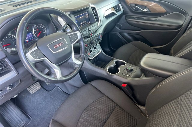 Used 2021 GMC Terrain SLE w/ Driver Convenience Package image 10