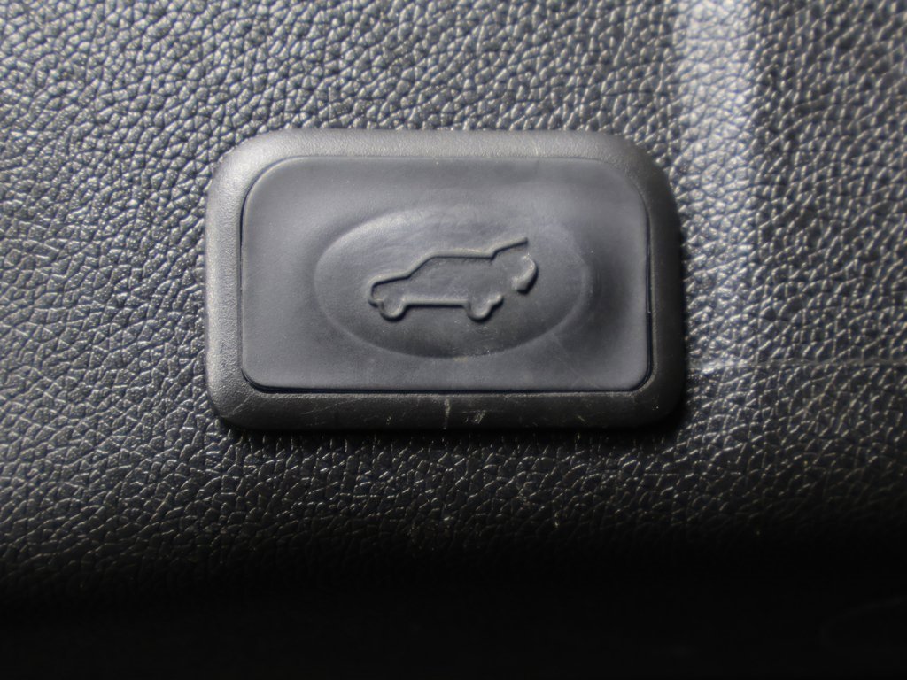 Used 2017 GMC Acadia Limited SLT image 19