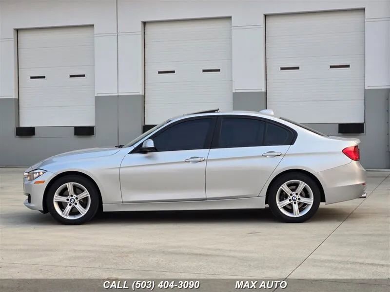 Used 2014 BMW 328i Sedan RWD image 5