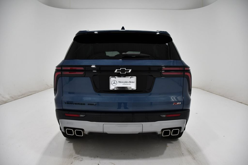 Used 2025 Chevrolet Traverse Z71 w/ Driver Confidence Package AWD/4WD image 4