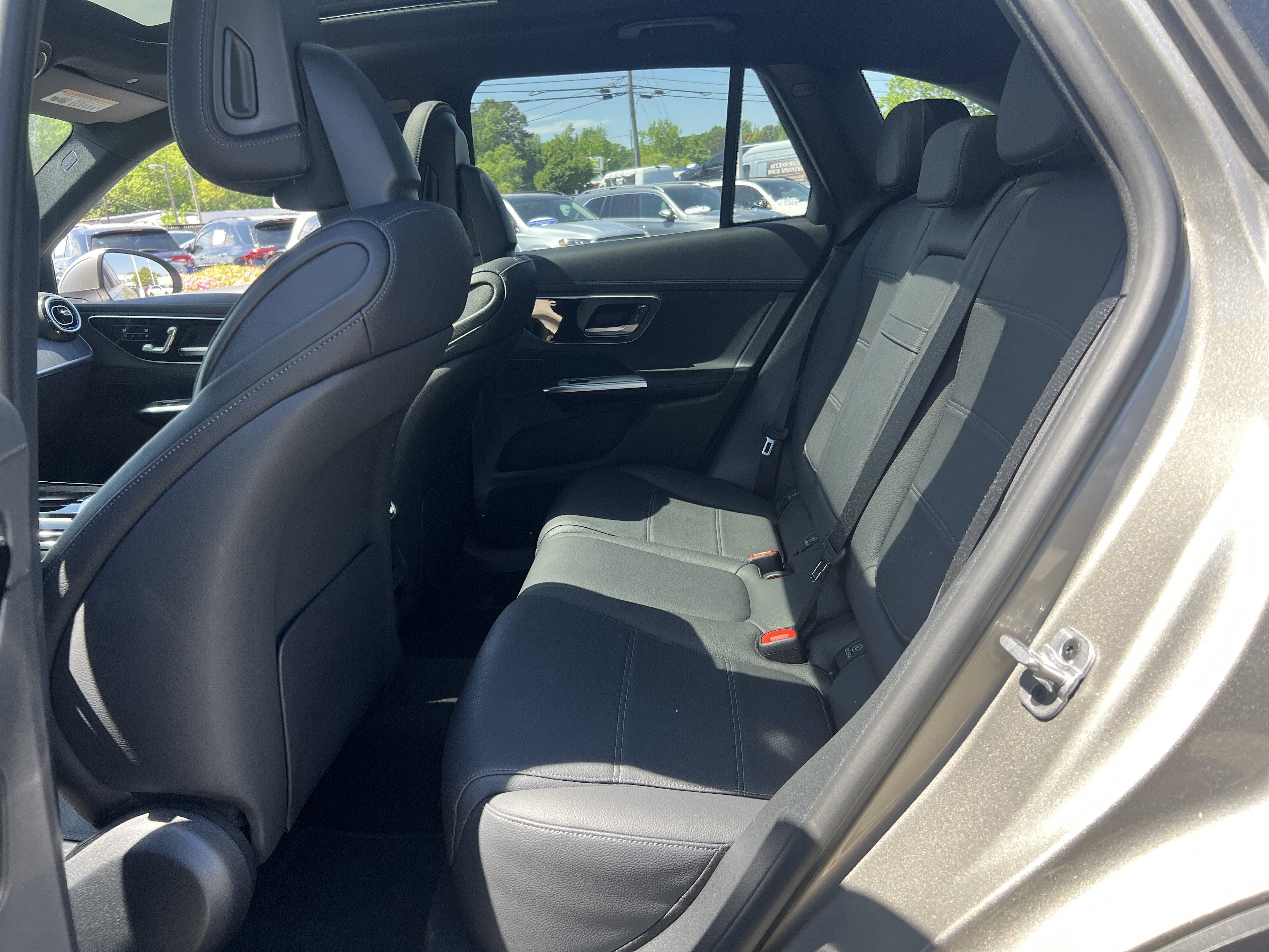 Certified 2024 Mercedes-Benz GLC 300 4MATIC image 32