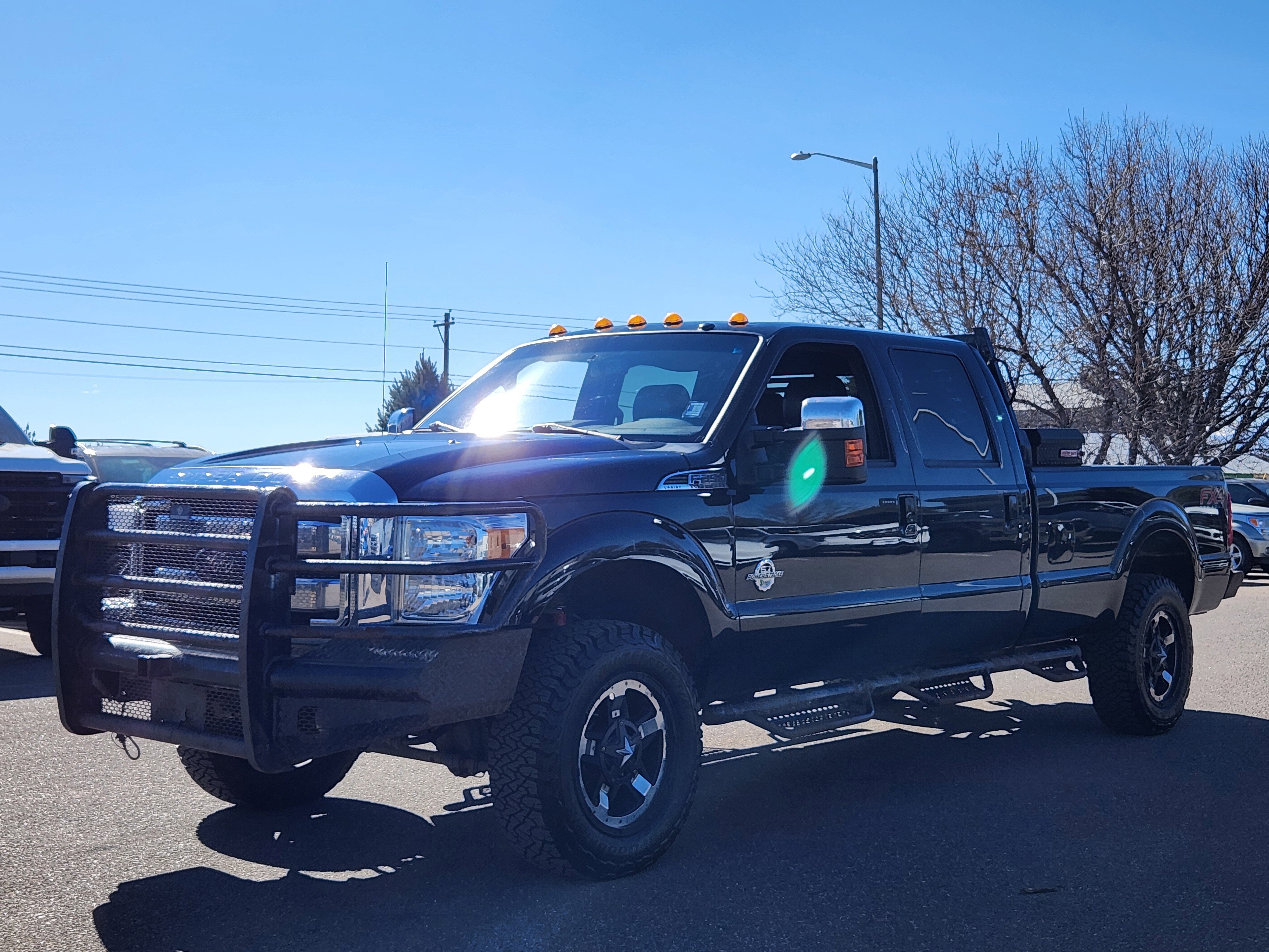 Used 2016 Ford F350 Lariat image 3
