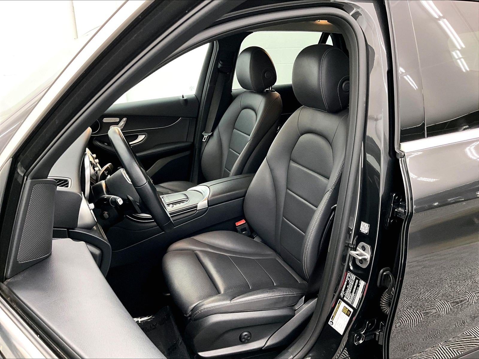 Certified 2022 Mercedes-Benz GLC 300 image 16