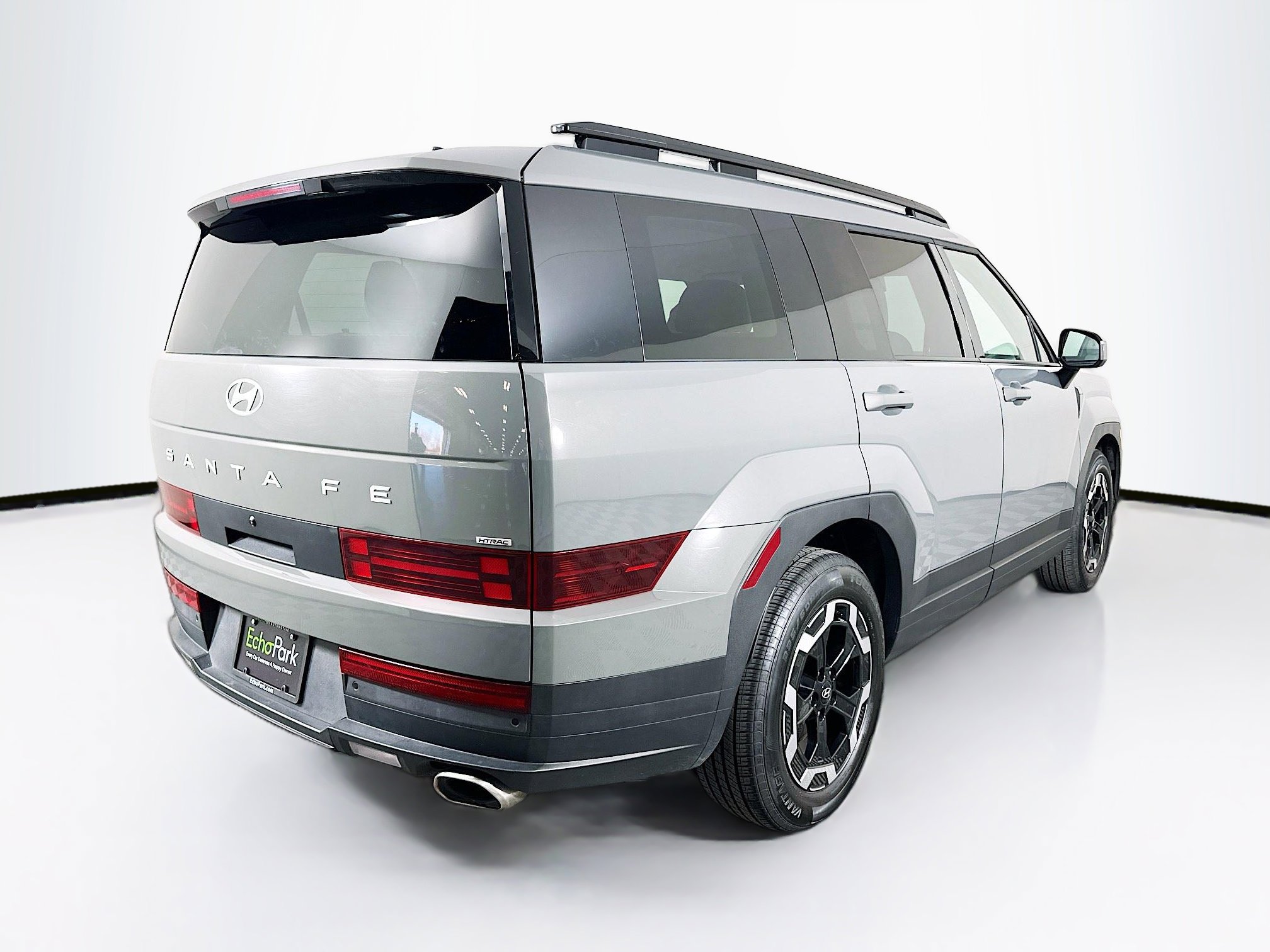 Used 2024 Hyundai Santa Fe SEL image 9