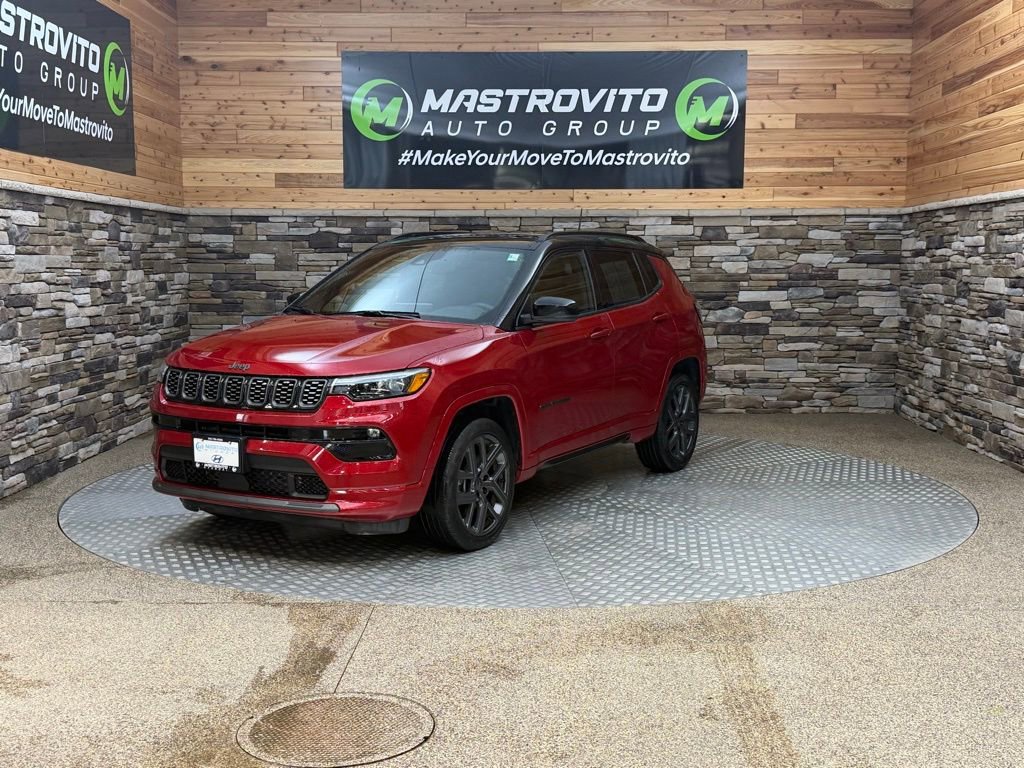 Used 2024 Jeep Compass Limited w/ High Altitude Package AWD/4WD image 4