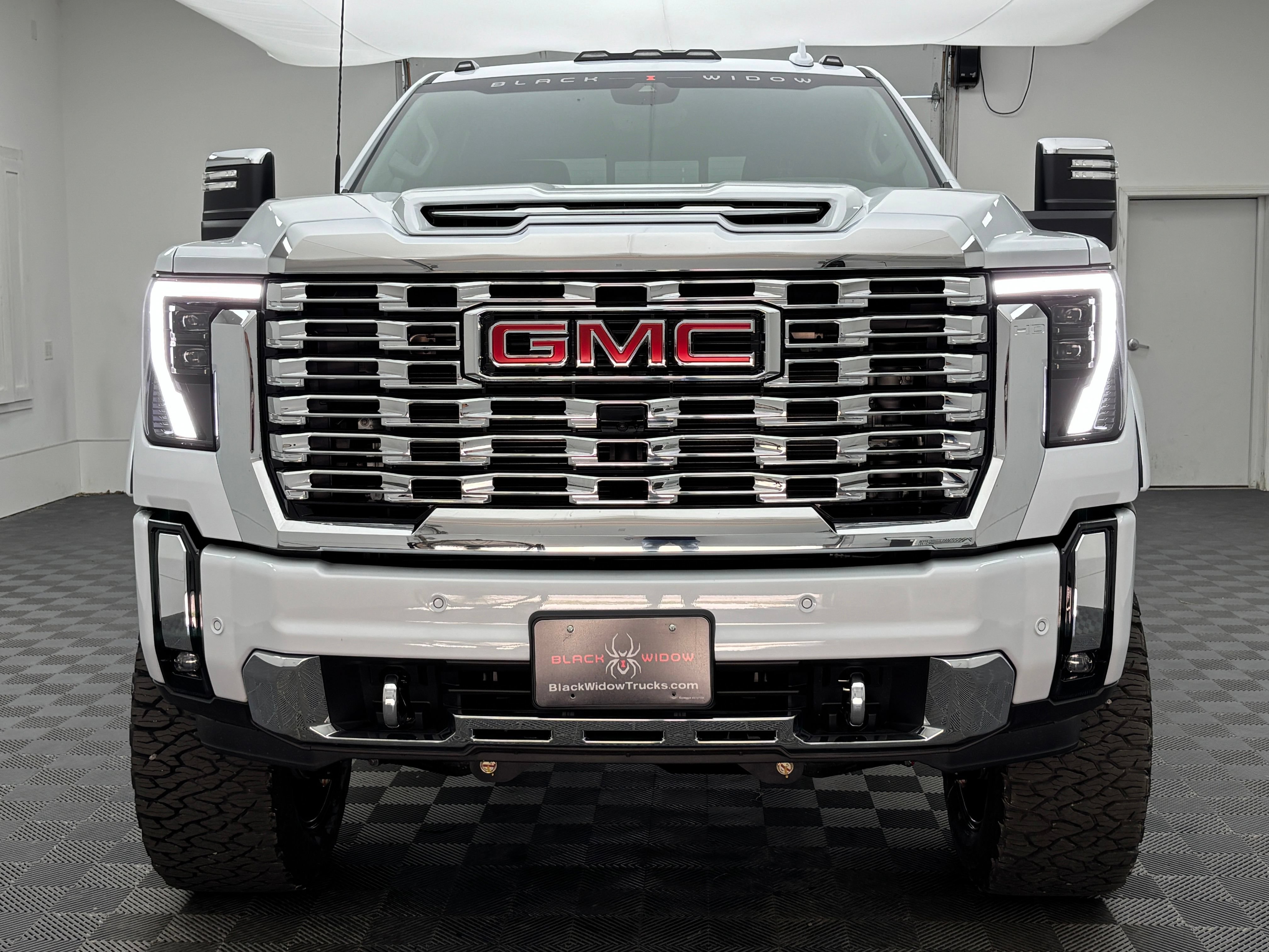 New 2026 GMC Sierra 2500 Denali w/ Denali Reserve Package AWD/4WD image 16