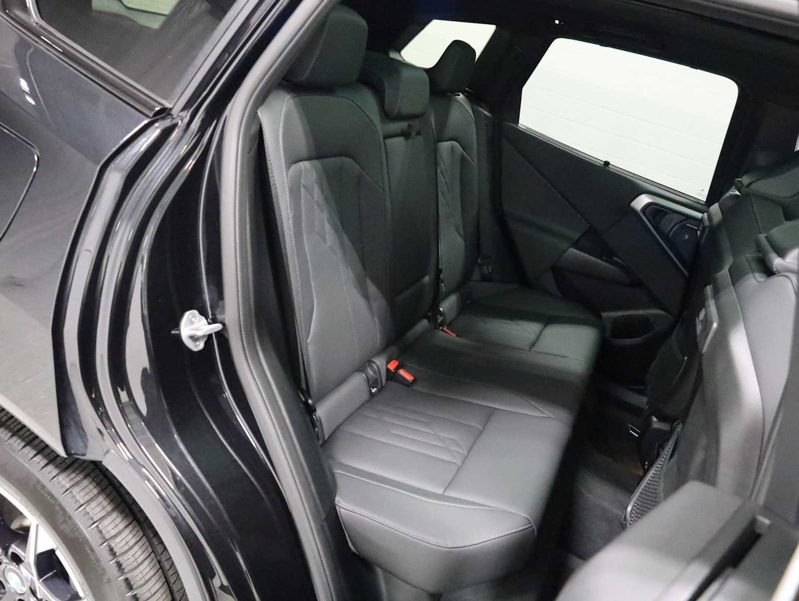 Used 2025 BMW X3 xDrive30i w/ M Sport Package AWD/4WD image 35