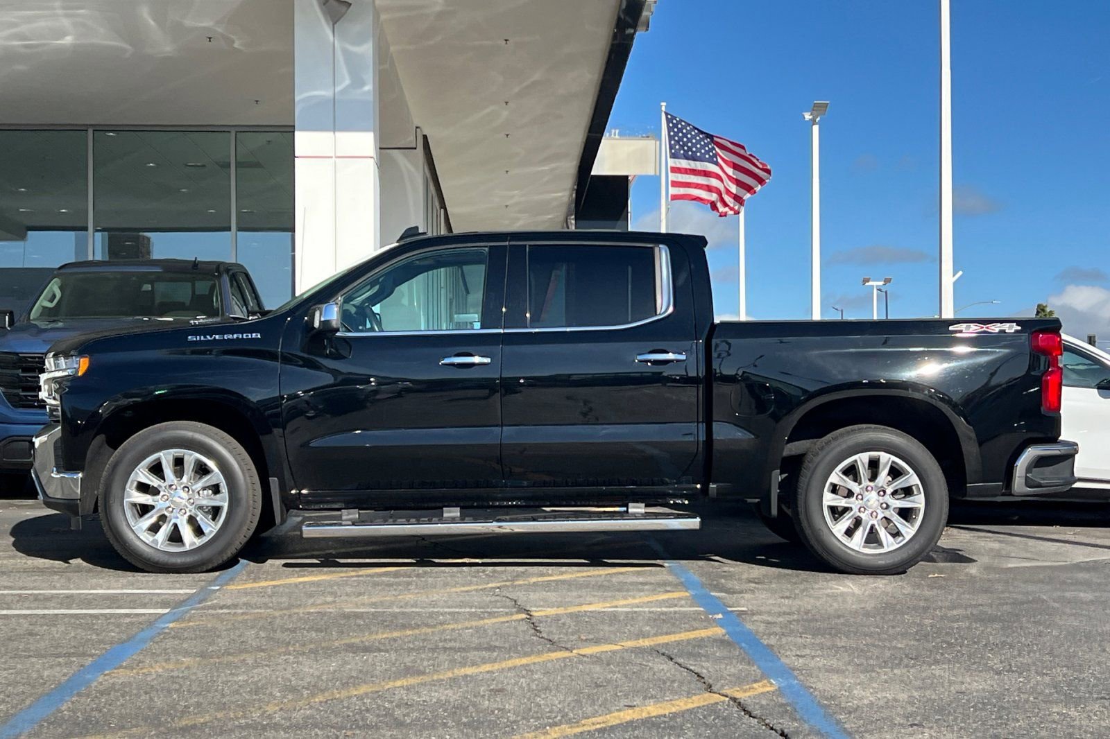 Used 2022 Chevrolet Silverado 1500 LTZ w/ LTZ Convenience Package II image 7