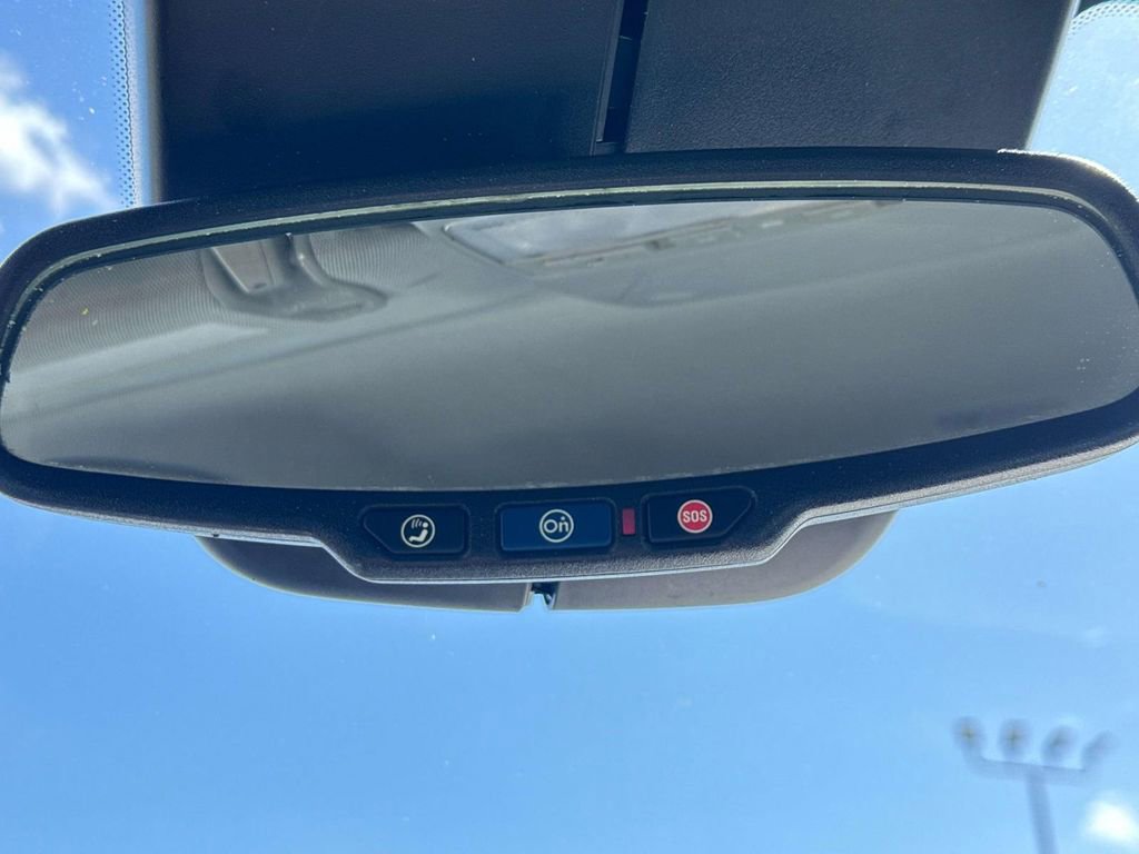 Used 2021 Chevrolet Trax LT w/ Driver Confidence Package image 38