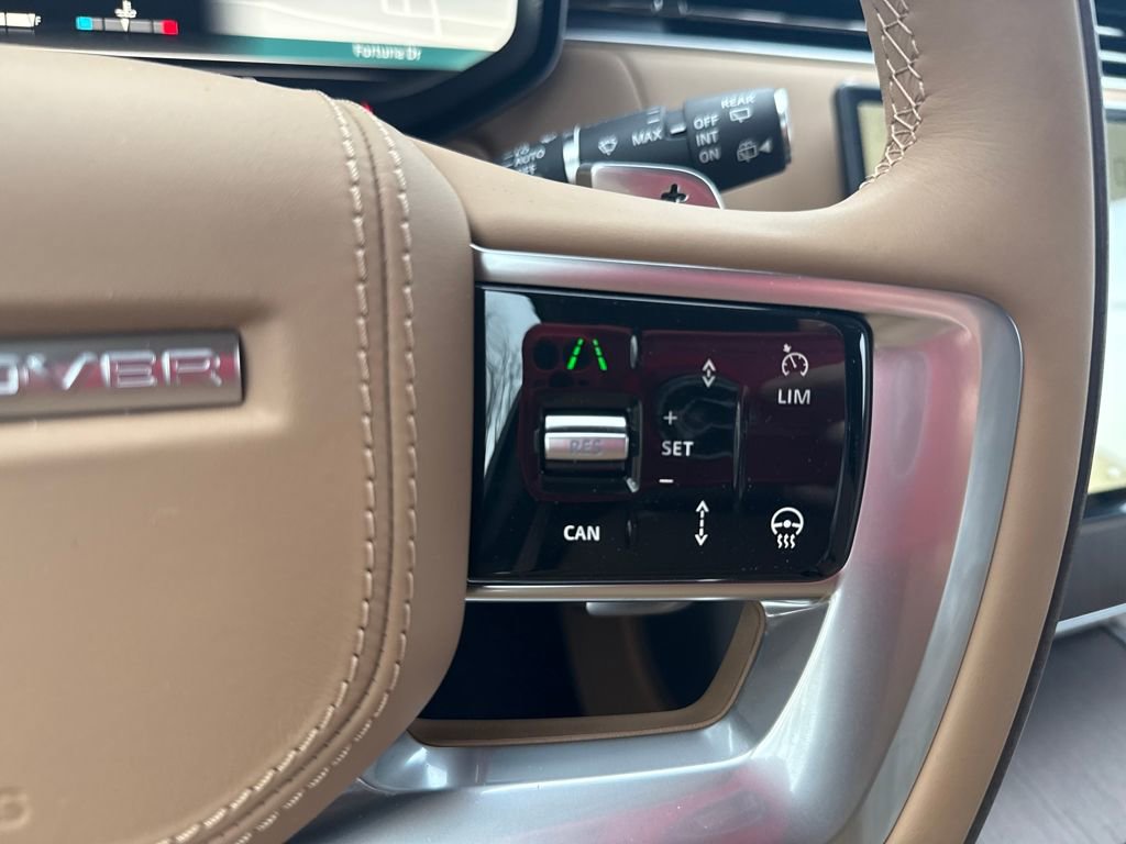 New 2026 Land Rover Range Rover Long Wheelbase SE image 21