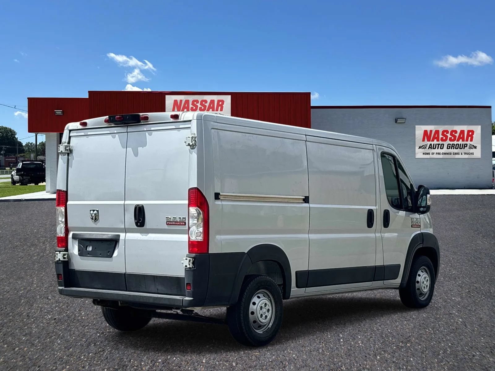Used 2021 RAM ProMaster 1500 w/ Convenience Group FWD image 4