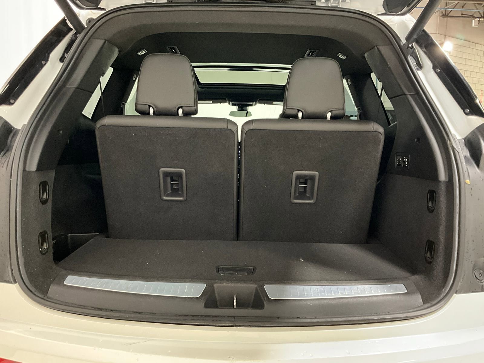 Used 2020 Cadillac XT6 Premium Luxury AWD/4WD image 25