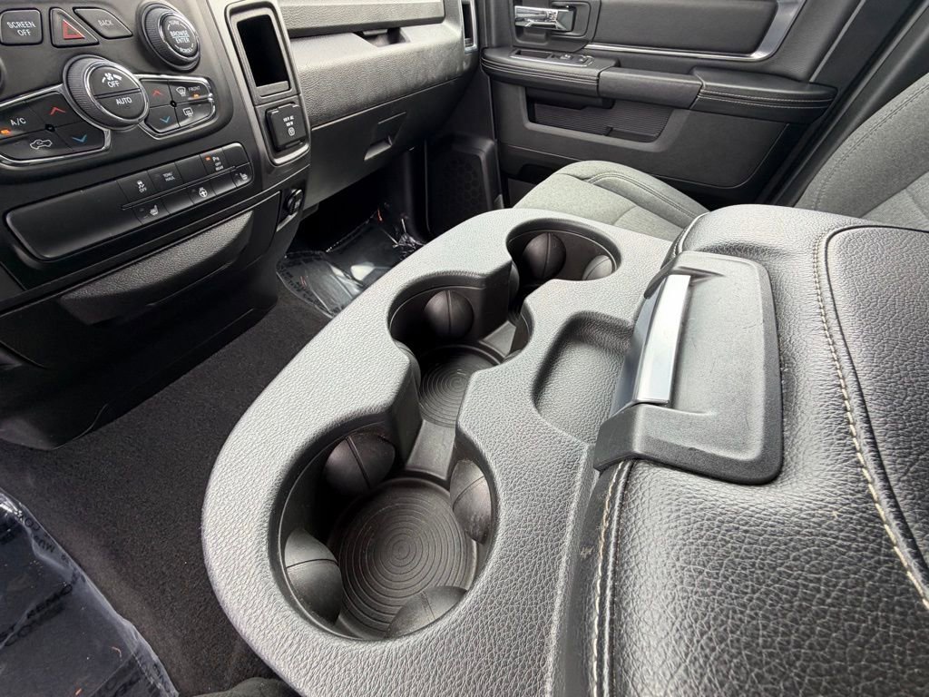 Used 2022 RAM 1500 Classic Warlock w/ Electronics Group AWD/4WD image 17