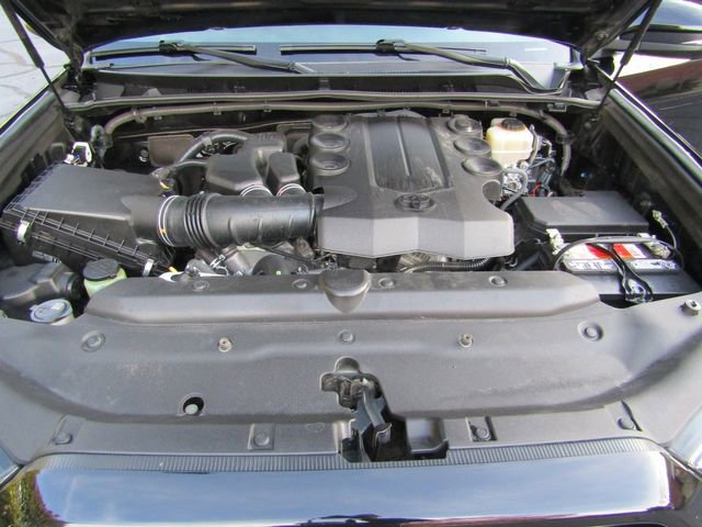 Used 2016 Toyota 4Runner Limited AWD/4WD image 12