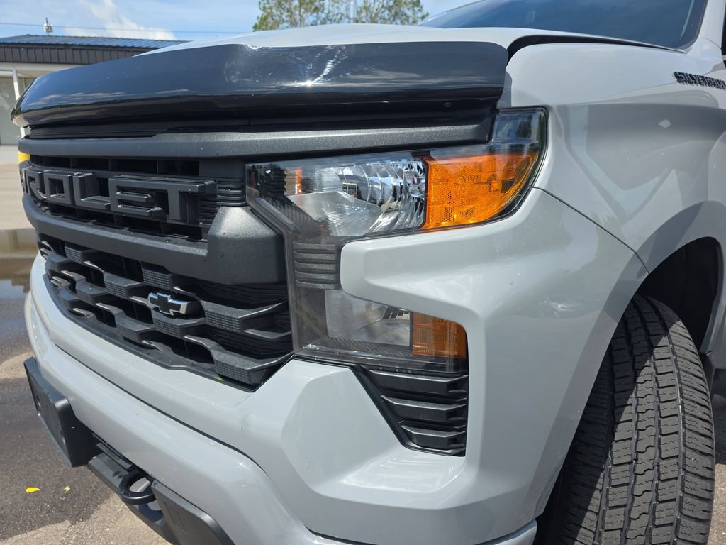 Used 2024 Chevrolet Silverado 1500 Custom AWD/4WD image 28