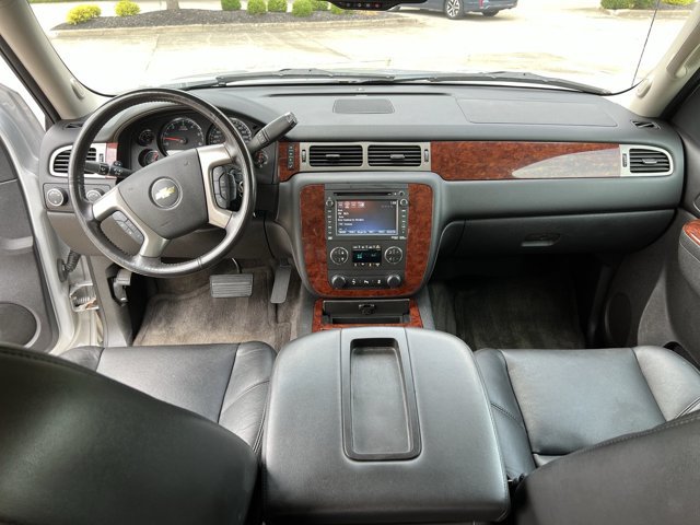 Used 2013 Chevrolet Avalanche LTZ AWD/4WD image 21