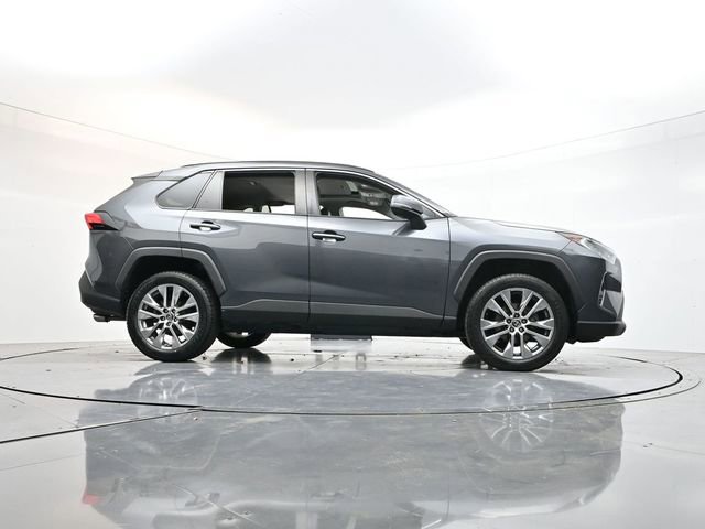 Used 2020 Toyota RAV4 XLE Premium image 34