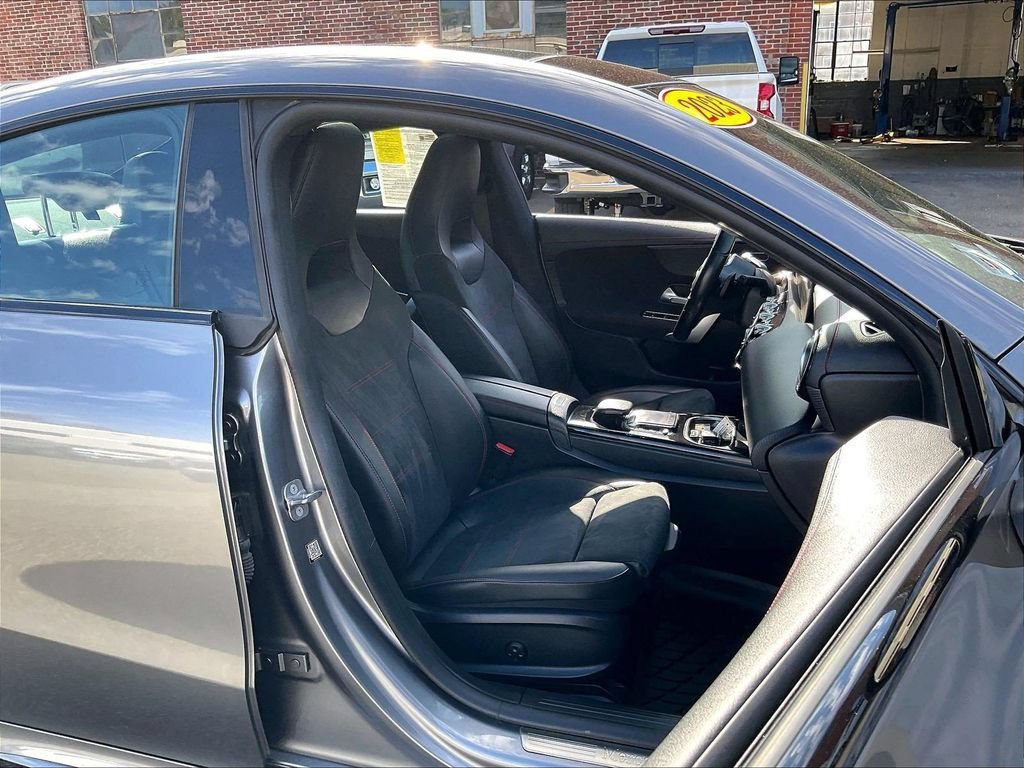 Used 2023 Mercedes-Benz CLA 250 4MATIC image 11