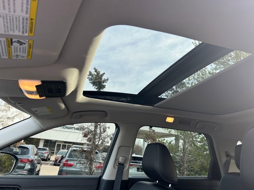 Used 2024 Nissan Pathfinder Platinum w/ Cargo Package image 24