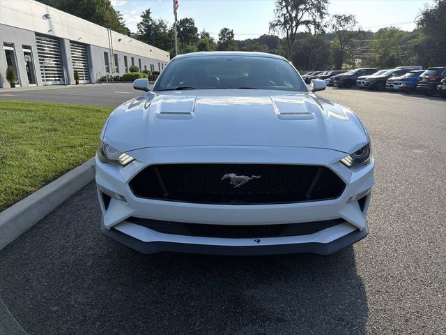 Used 2018 Ford Mustang GT Premium w/ GT Performance Package RWD image 3