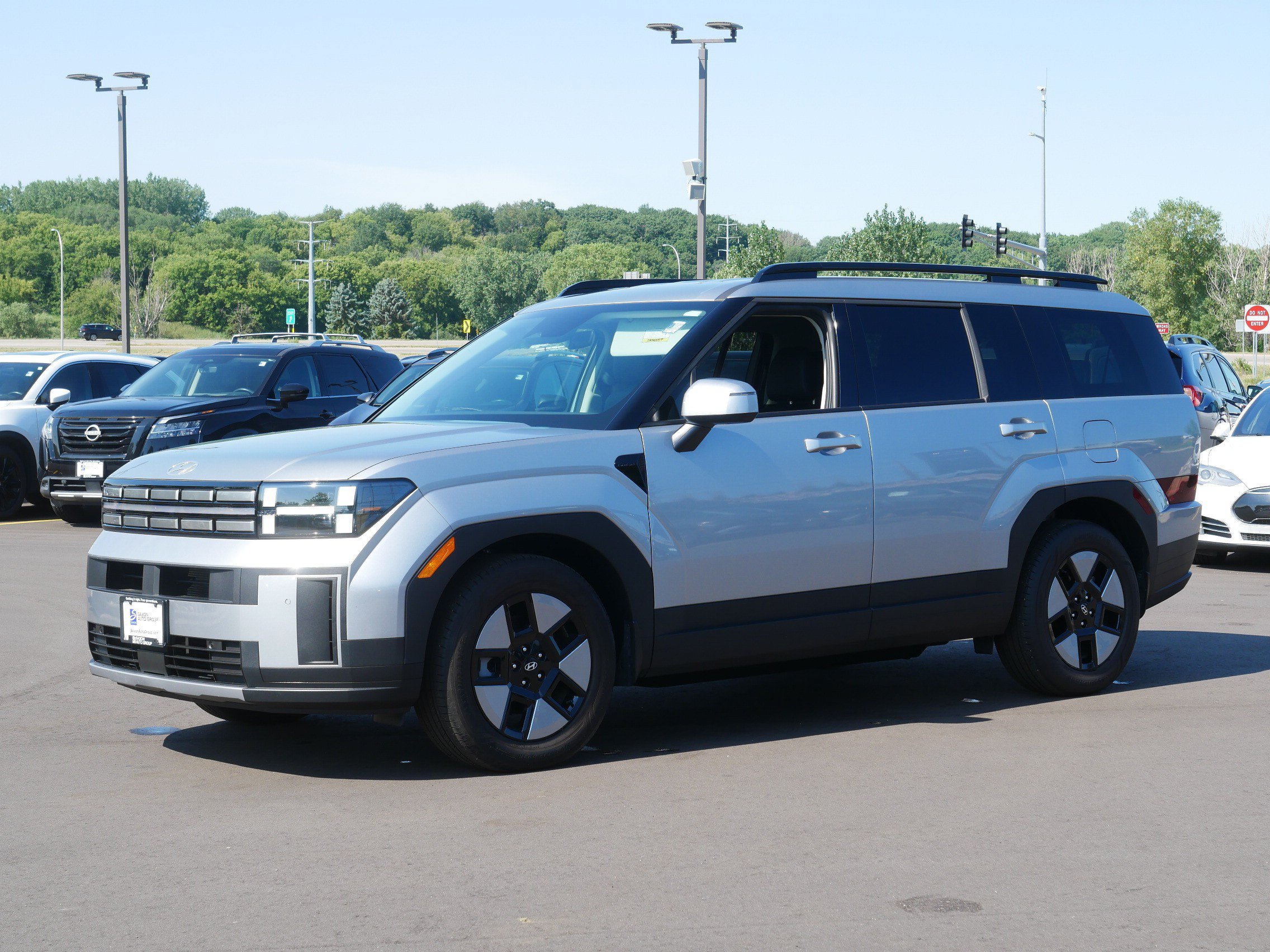 Used 2024 Hyundai Santa Fe SEL AWD/4WD image 2