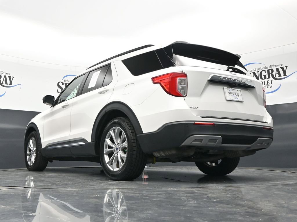 Used 2021 Ford Explorer XLT w/ Equipment Group 202A RWD image 21
