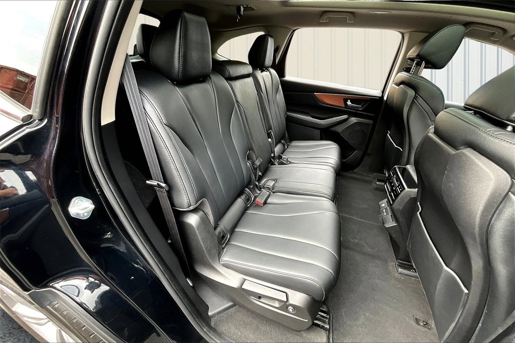 Used 2022 Acura MDX SH-AWD image 25