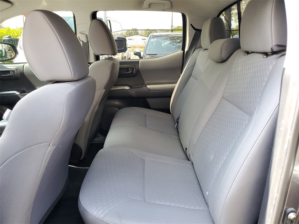 Used 2022 Toyota Tacoma SR5 w/ Technology Package image 13