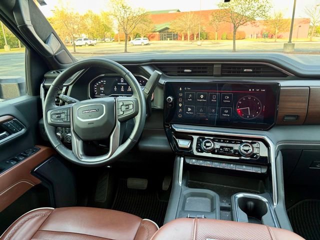 Used 2025 GMC Sierra 2500 Denali Ultimate image 19