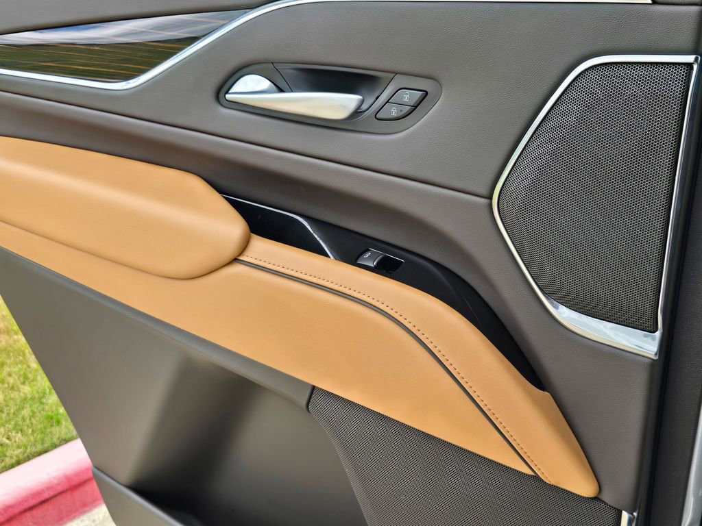 Used 2024 Cadillac Escalade Sport AWD/4WD image 20