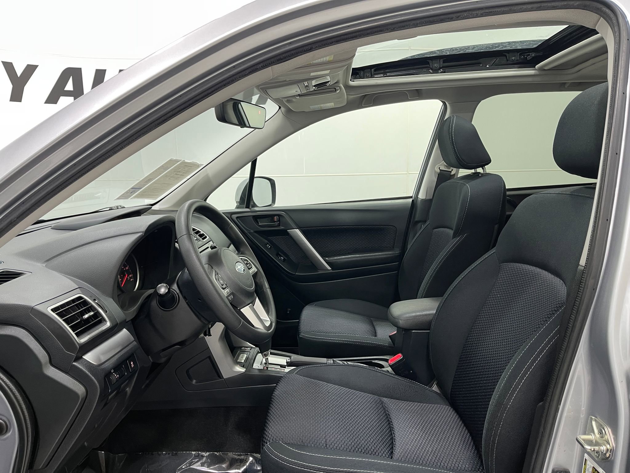 Used 2018 Subaru Forester 2.5i Premium w/ All-Weather Package image 12