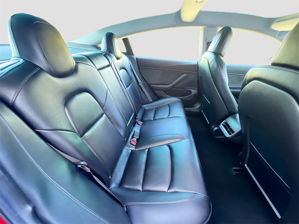Used 2018 Tesla Model 3 Long Range image 25
