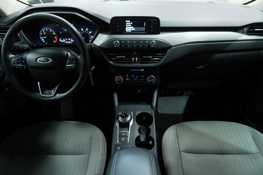 Used 2020 Ford Escape S image 15