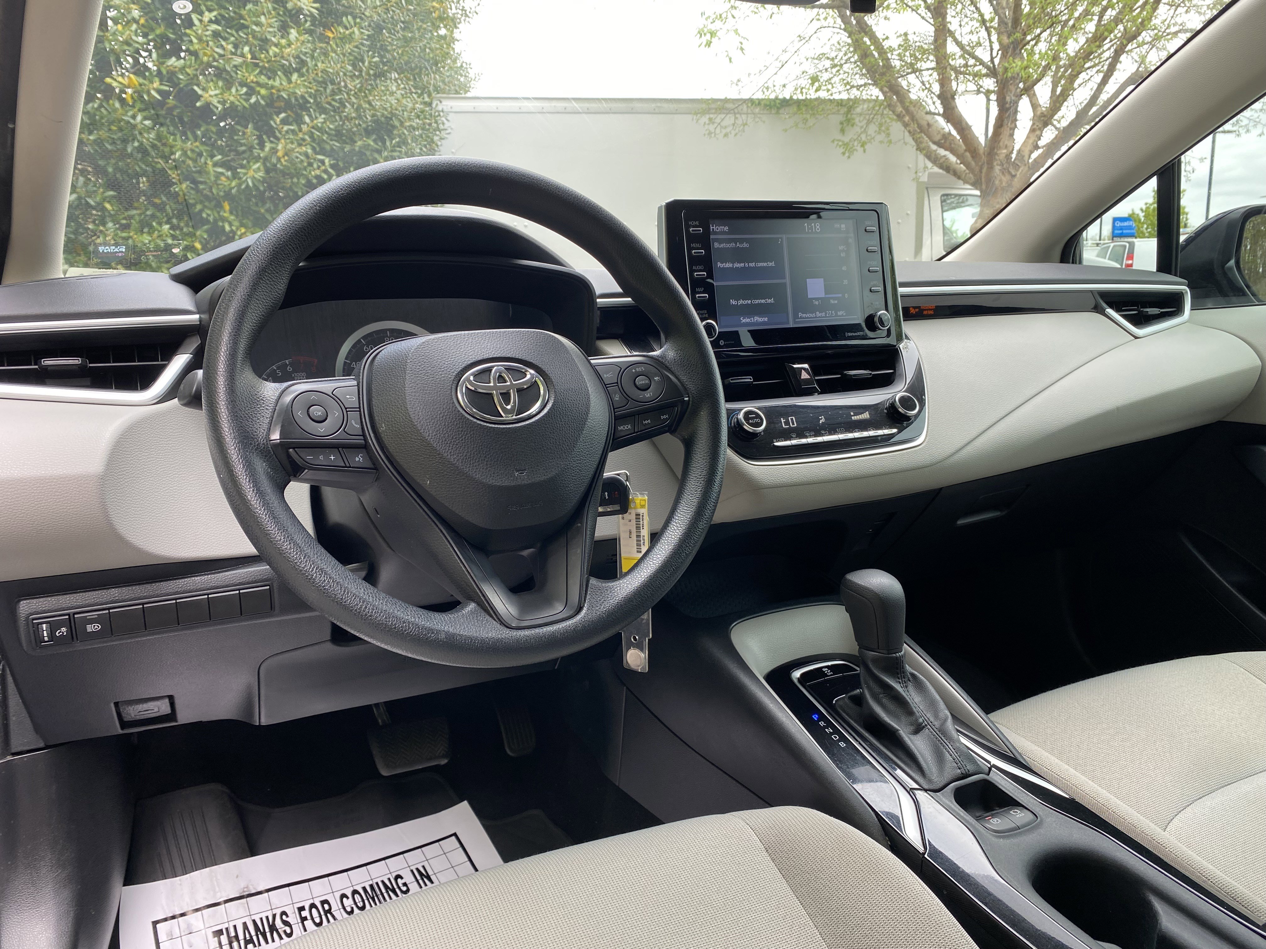 Used 2021 Toyota Corolla LE image 30