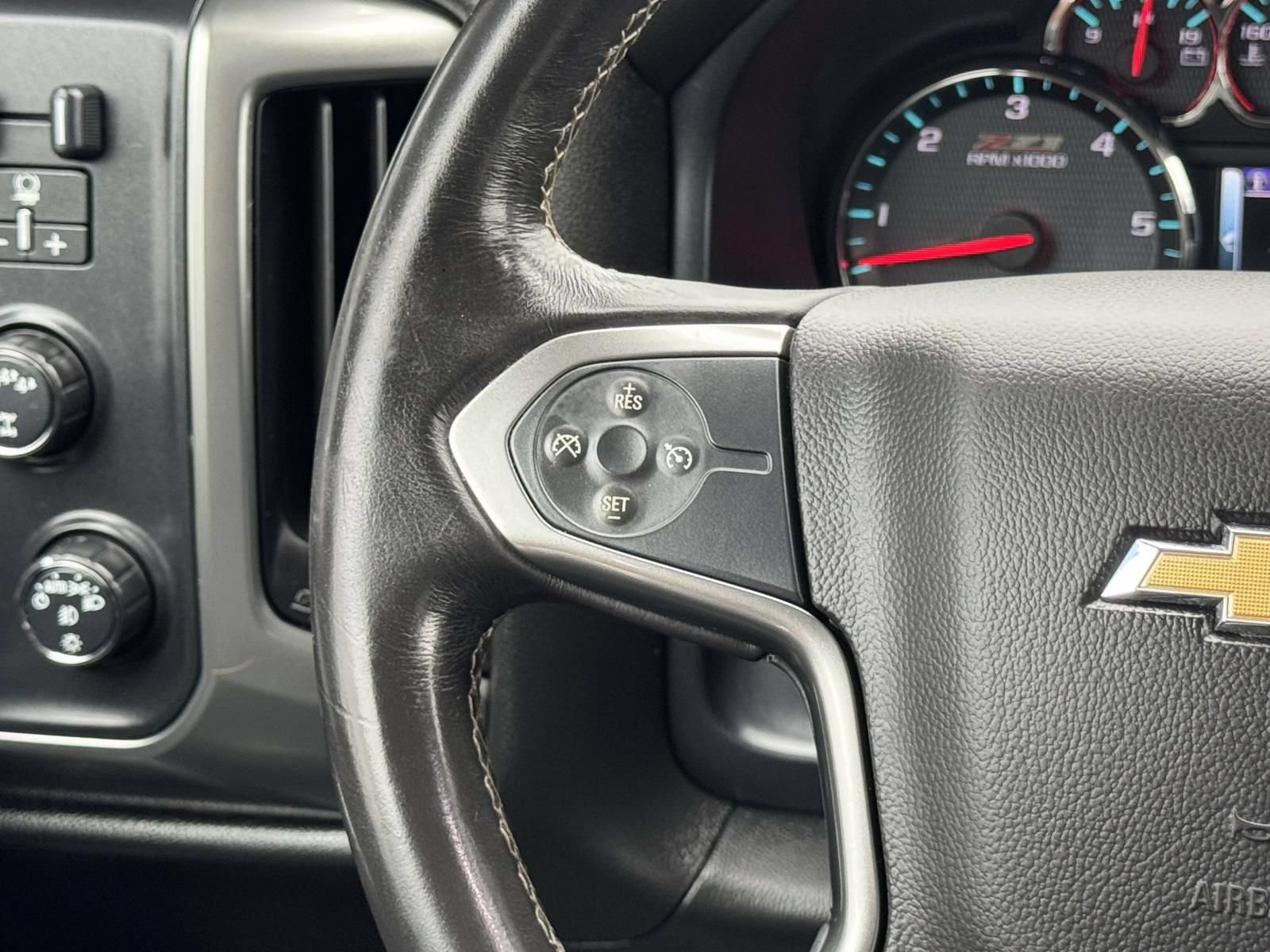 Used 2018 Chevrolet Silverado 1500 LT w/ All Star Edition AWD/4WD image 17