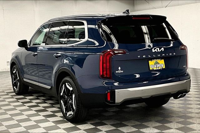 Used 2025 Kia Telluride S image 3